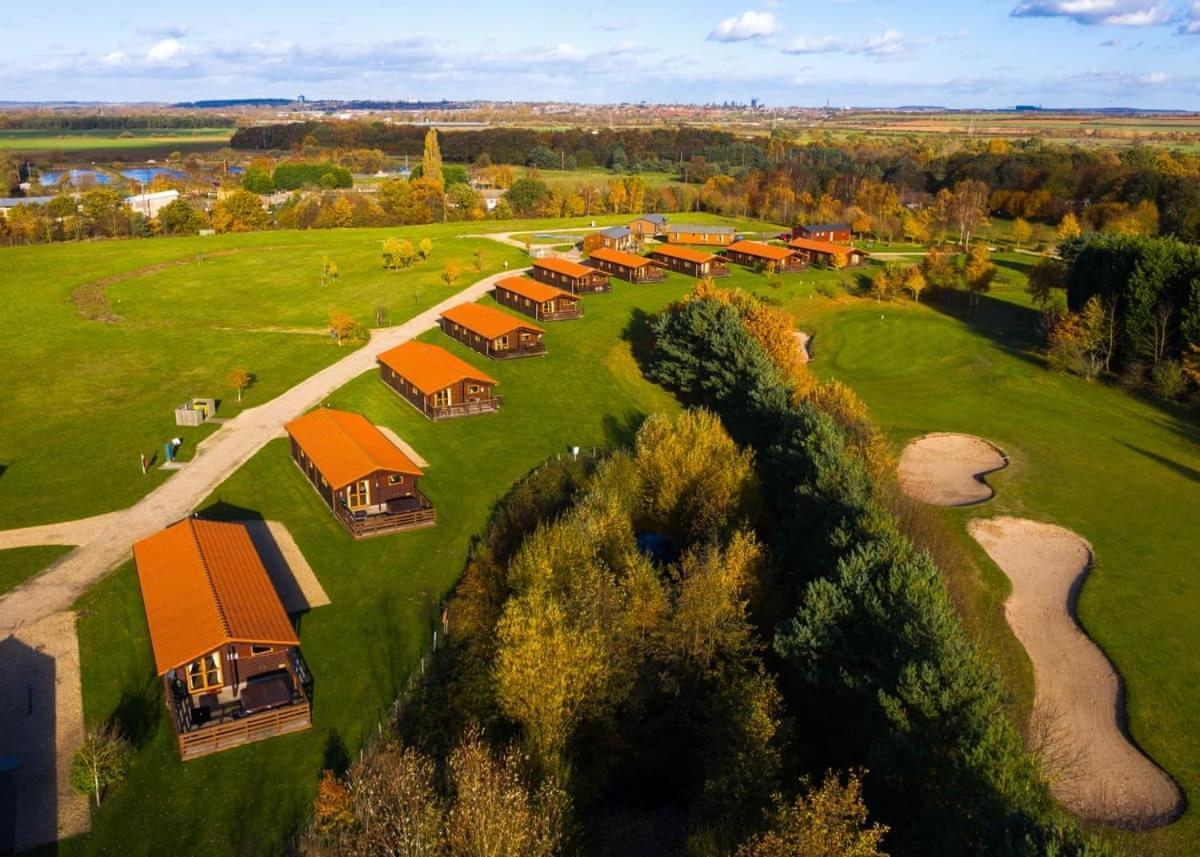 Messingham Lakes Hotel Exterior photo