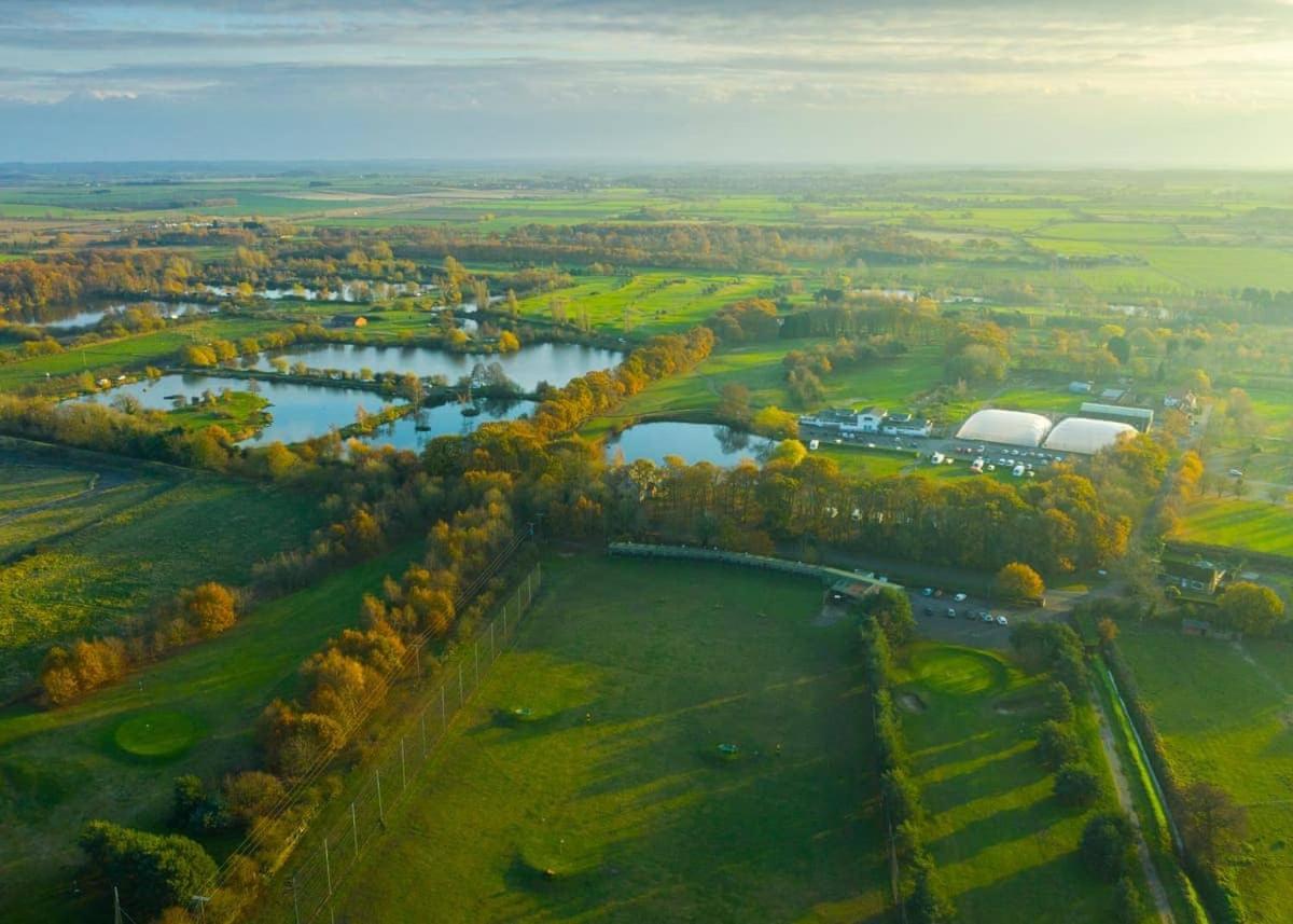 Messingham Lakes Hotel Exterior photo