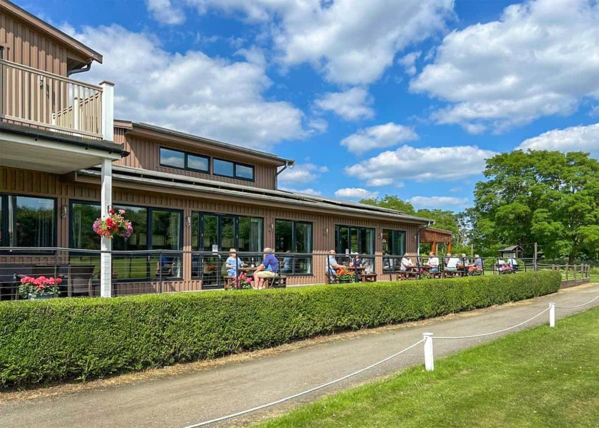 Messingham Lakes Hotel Exterior photo